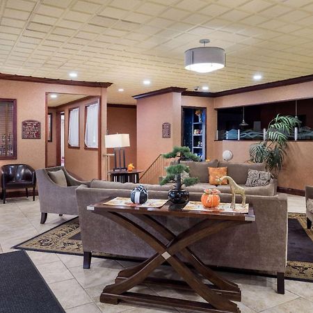 Quality Inn And Suites Fairgrounds - Syracuse Seneca Knolls Kültér fotó